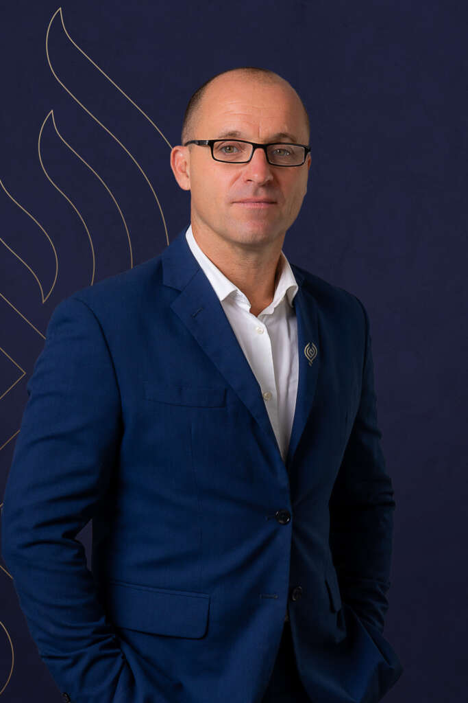 David - Managing Director at New Life